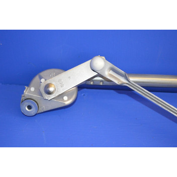 Front Wiper Linkage (Right Hand Drive)