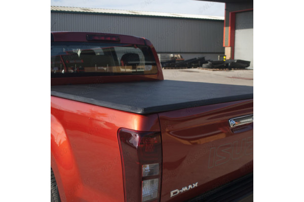 Fitted Cover For Pickups And Trucks